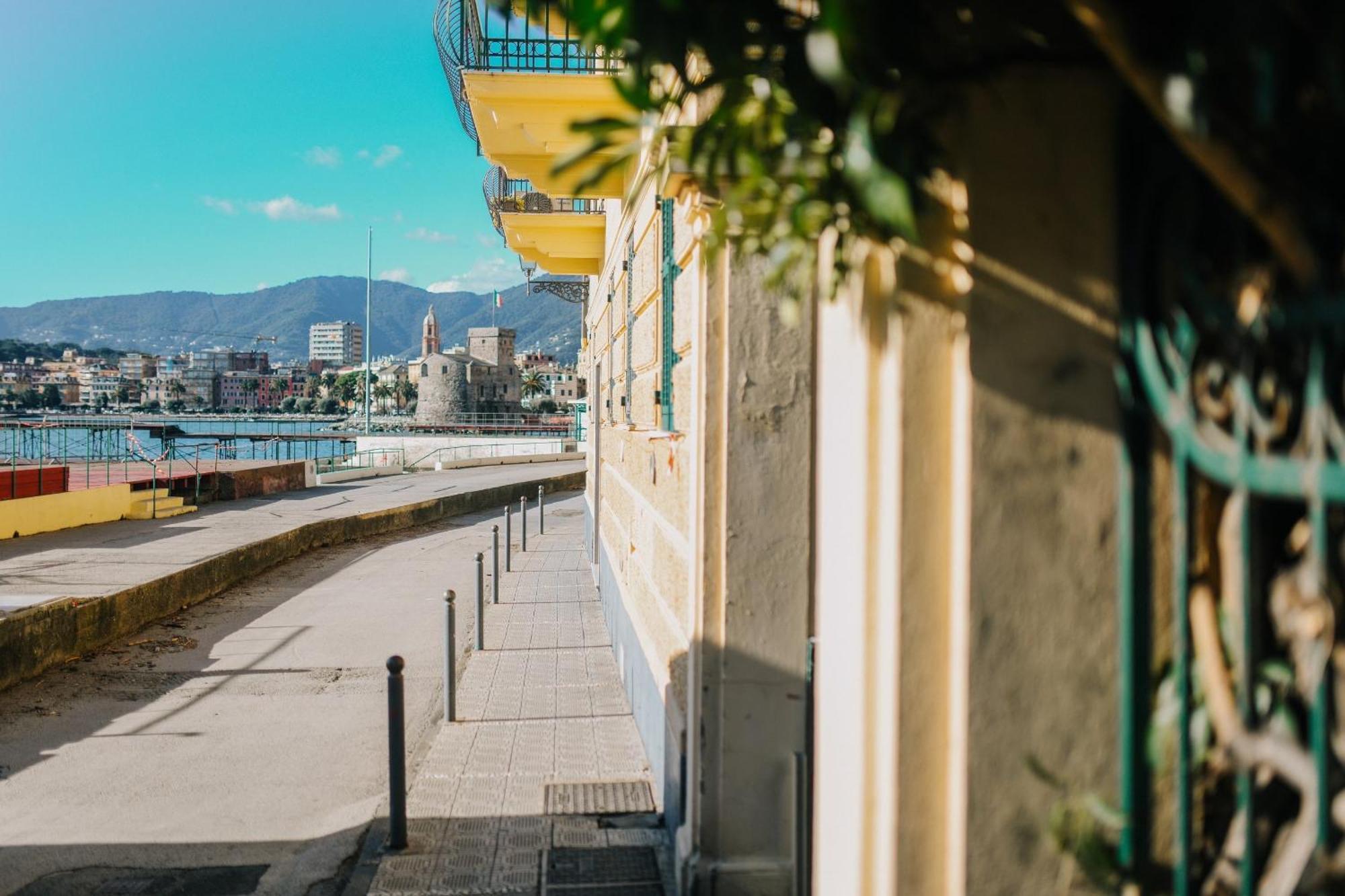 Casa Nel Cuore Della Citta Apartment Рапало Екстериор снимка