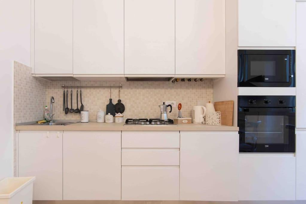 Casa Nel Cuore Della Citta Apartment Рапало Екстериор снимка