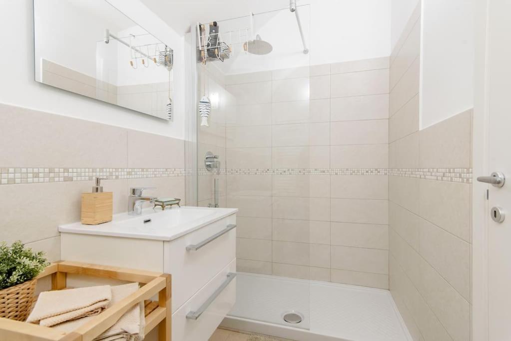 Casa Nel Cuore Della Citta Apartment Рапало Екстериор снимка